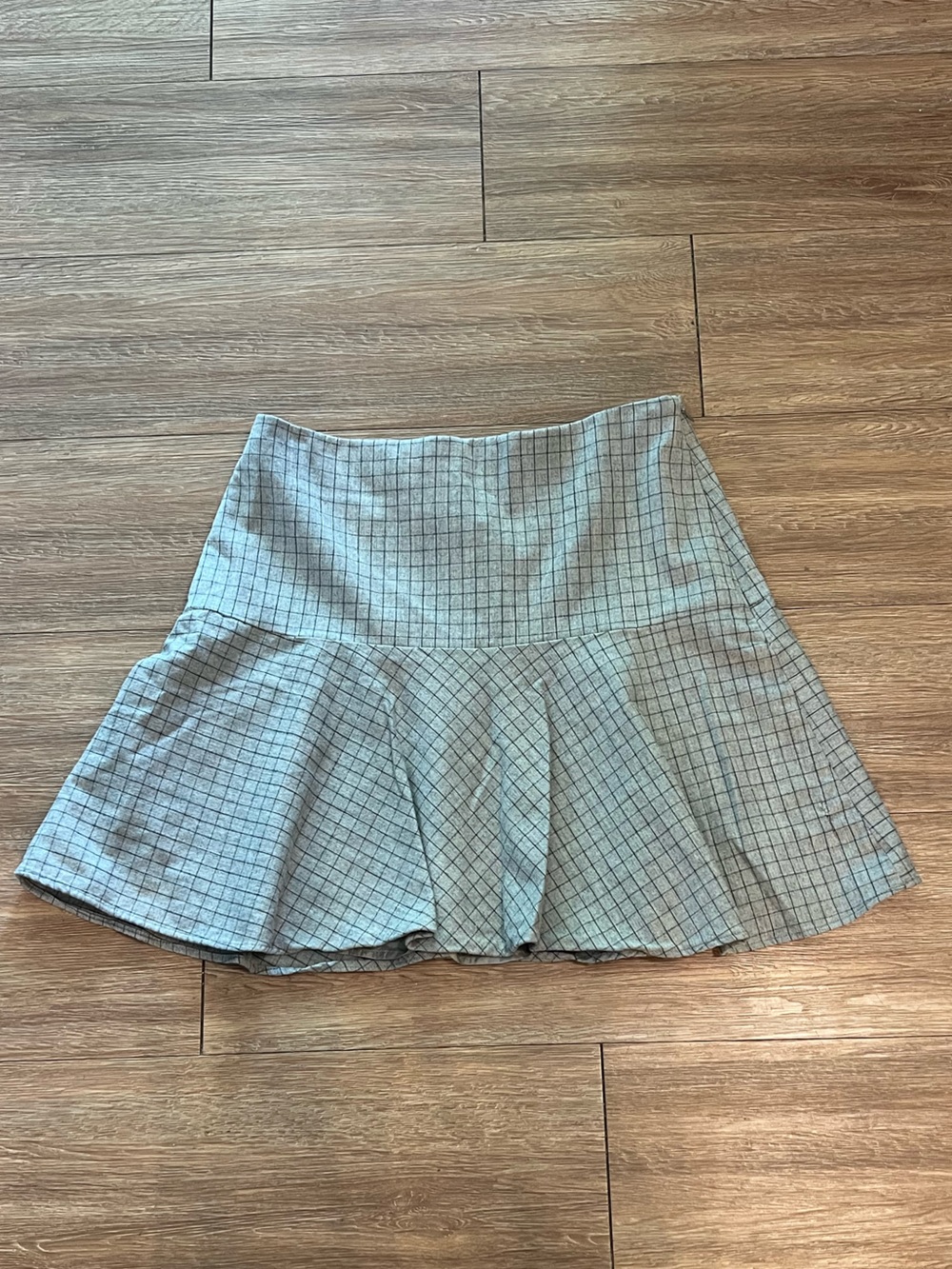 Ralph Lauren Light Gray Plaid Skirt Size 8
